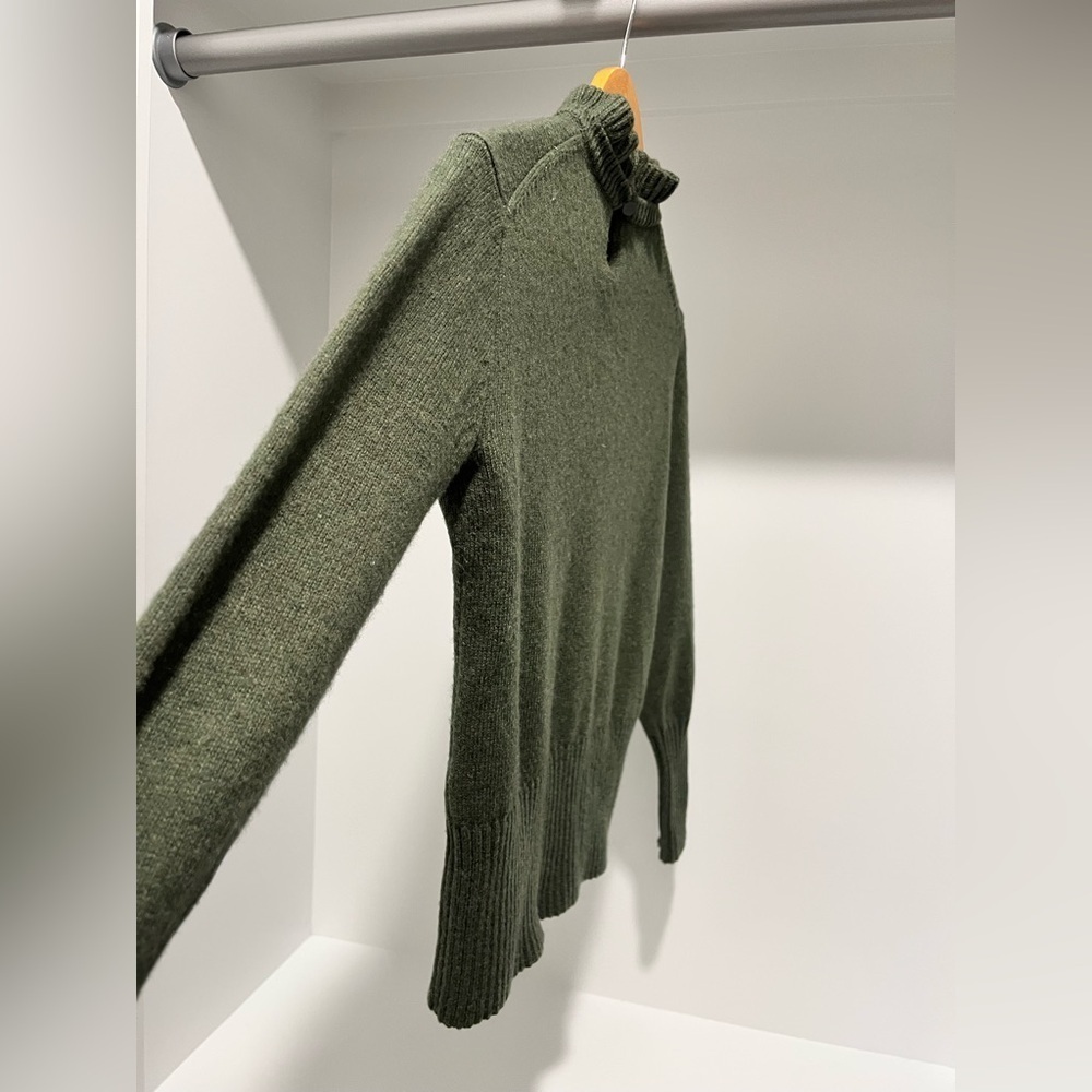 J. Crew Wool Blend Ruffle Trim Mock Neck Heather Frosted Olive Sweater XS - Picture 5 of 8